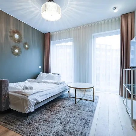 Luxurious Centre Flat Near Freedom Square Апартаменты Таллин