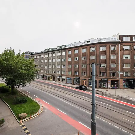 Апартаменты Luxurious Centre Flat Near Freedom Square